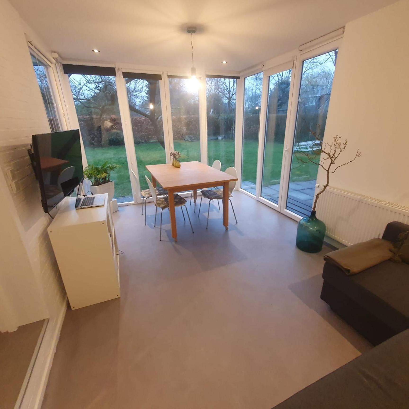 Zelfstandig Gastenverblijf In Het Groene Haren Nabij Groningen Exterior foto